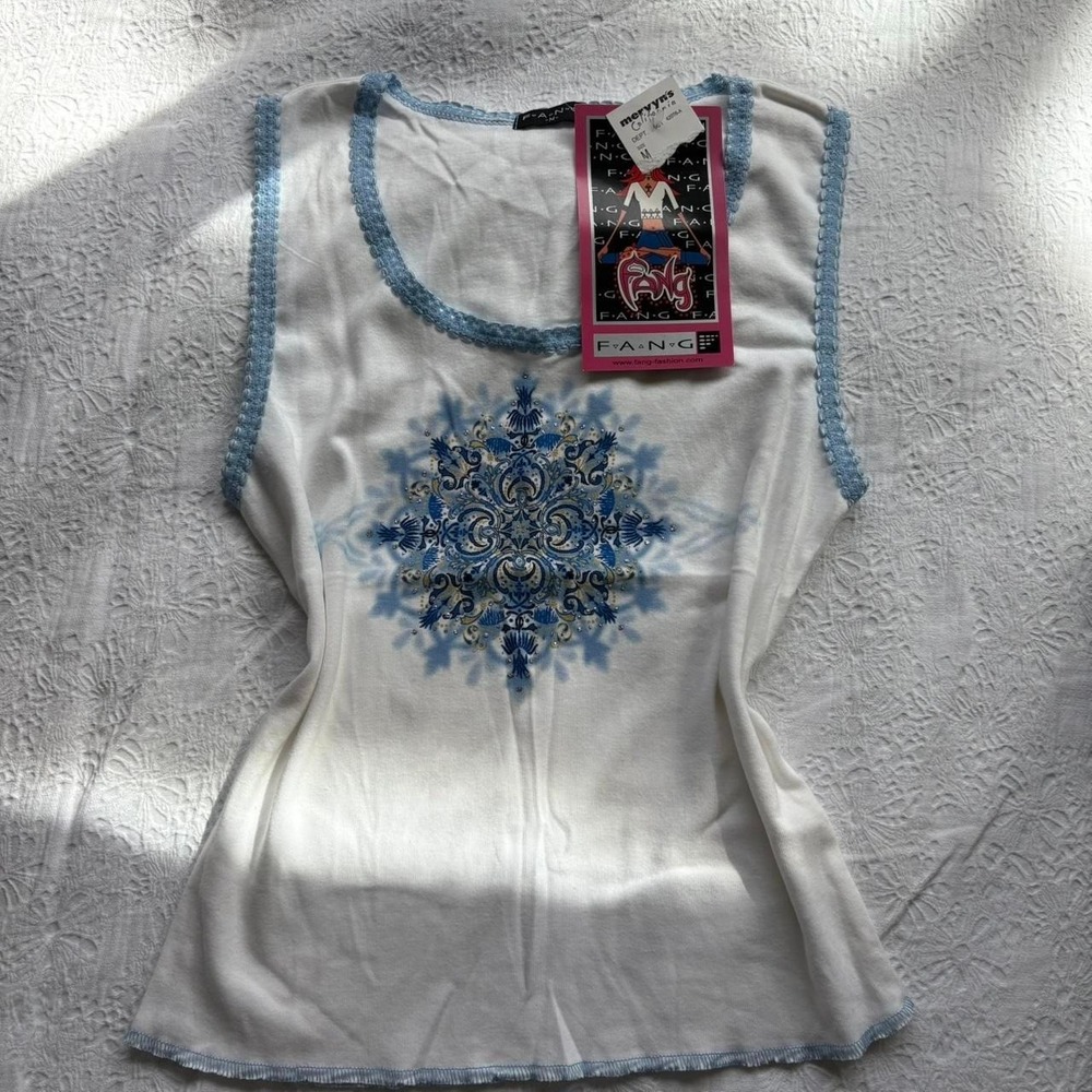 Deadstock Y2K FANG white & baby blue graphic tank top